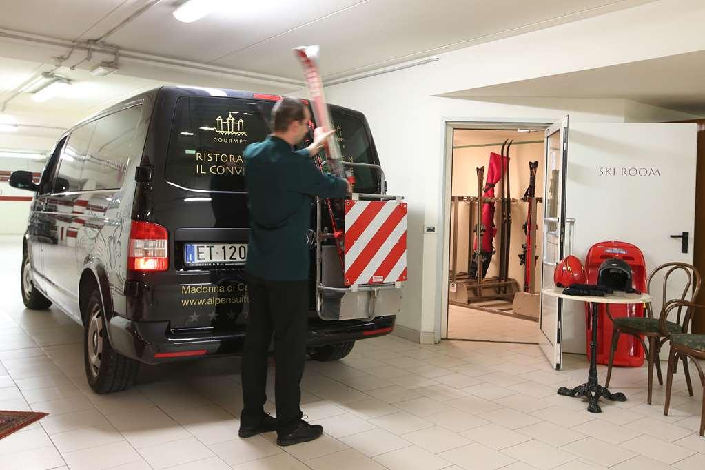 Alpen Suite Hotel Madonna di Campiglio Facilities photo