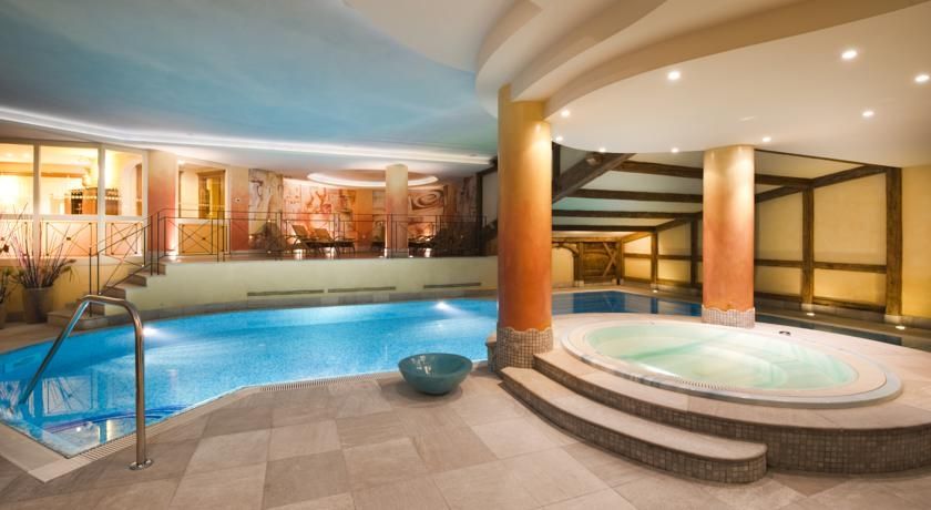 Alpen Suite Hotel Madonna di Campiglio Exterior photo