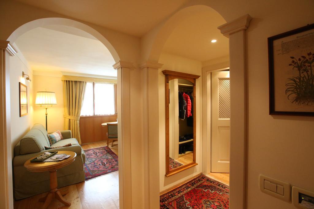Alpen Suite Hotel Madonna di Campiglio Exterior photo